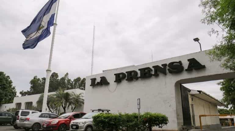 Nicaraguan police raid La Prensa newspaper, charge directors with fraud