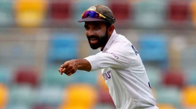 Cricket: Ajinkya Rahane's epic reaction when he sees social media trolls get 'trolled' Cricket: Ajinkya Rahane's epic reaction when he sees social media trolls get 'trolled'