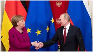 Angela Merkel meets Vladimir Putin one last time, marks end of an era