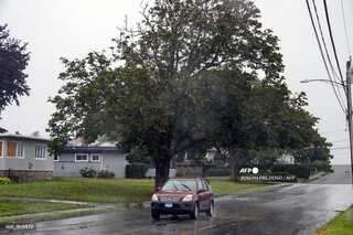 Tropical Storm Henri bears down on US east coast