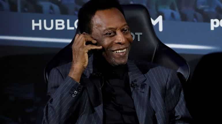 Pele brings sporting stars together for charity auction