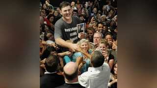 Ukrainian-born Igor Vovkovinskiy, tallest man in US, dies at age of 38  