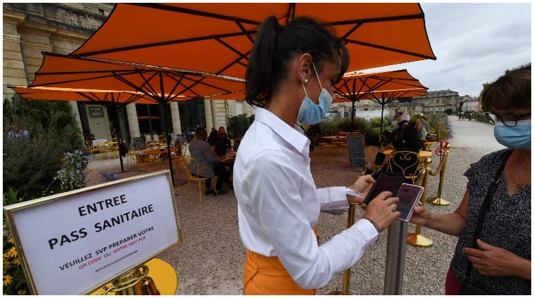 France: Health pass mandatory for service sector workers to enter workplace France: Health pass mandatory for service sector workers to enter workplace