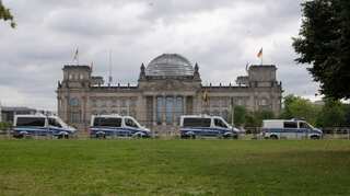 German man on trial for allegedly spying on Bundestag for Russians