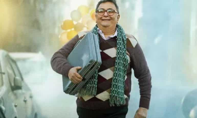 Rishi Kapoor's first look from his last film 'Sharmaji Namkeen' revealed on his birth anniversary Rishi Kapoor's first look from his last film 'Sharmaji Namkeen' revealed on his birth anniversary