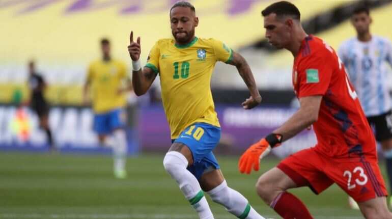 FIFA chief labels Brazil postponement 'crazy', Spurs set to fine players FIFA chief labels Brazil postponement 'crazy', Spurs set to fine players