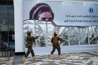 Four Americans leave Afghanistan by land; US diplomats receive nationals