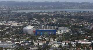 Housing affairs: Young Kiwis turning to Tinder to find mortgage mates