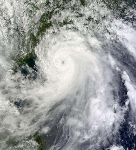Taiwan prepares as weakening typhoon approaches Taiwan prepares as weakening typhoon approaches