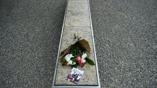 At 9/11 ceremonies, moments of silence and tears