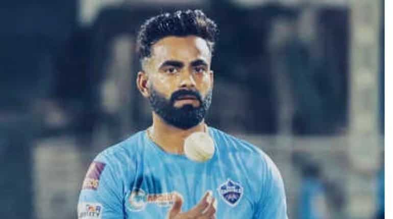 IPL 2021: Kulwant Khejroliya replaces injured spinner Manimaran Siddharth in Delhi Capitals squad