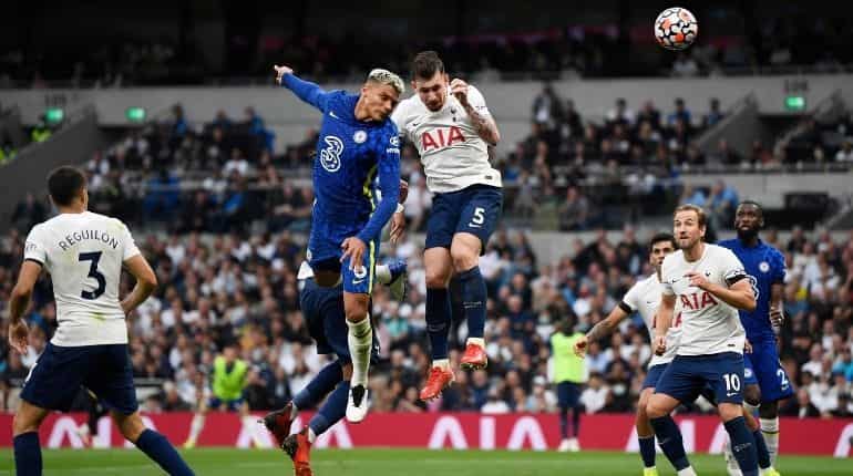 Classy Chelsea crush Tottenham to go joint top Classy Chelsea crush Tottenham to go joint top