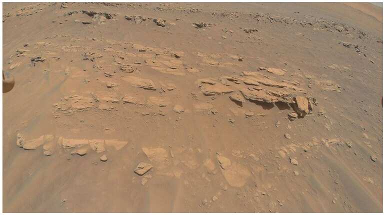 NASA's Ingenuity helicopter takes 3D photo of rock structure on Mars