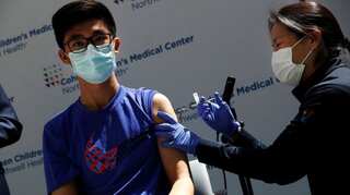 Parents in US unsure about vaccinating kids under 5, survey finds