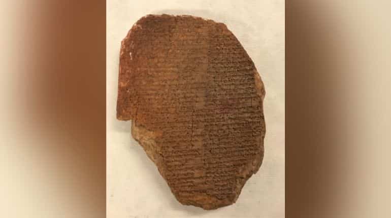 Looted ancient Gilgamesh tablet to be returned to Iraq by US this week