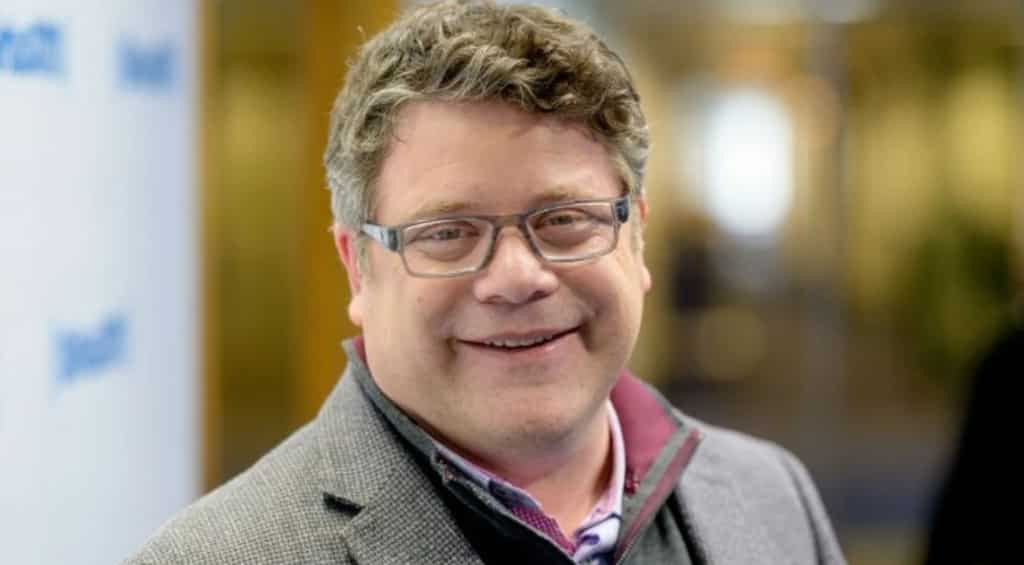 Sean Astin, Ali Larter join true crime saga 'The Man in the White Van'