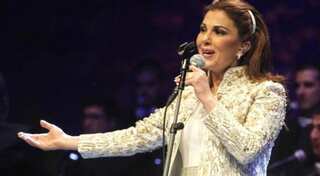 Lebanese singer Magda El Roumi faints on stage mid-performance