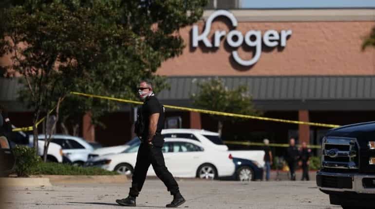 US: Gunman in deadly mass shooting at Kroger in Tennessee, identified as 29-year-old store vendor US: Gunman in deadly mass shooting at Kroger in Tennessee, identified as 29-year-old store vendor