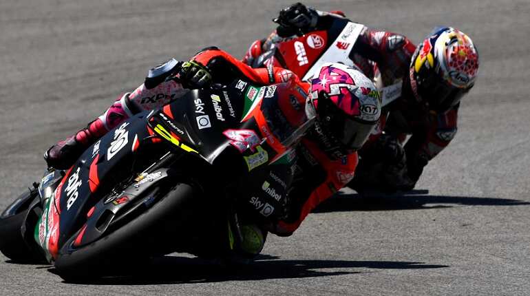15-year-old motorcycle racer Dean Berta Vinales dies after Superbike crash in Spain