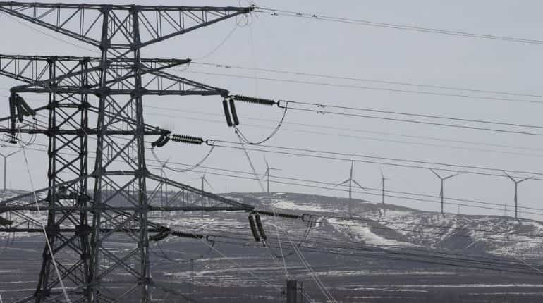 China's power crisis hampers its economic growth