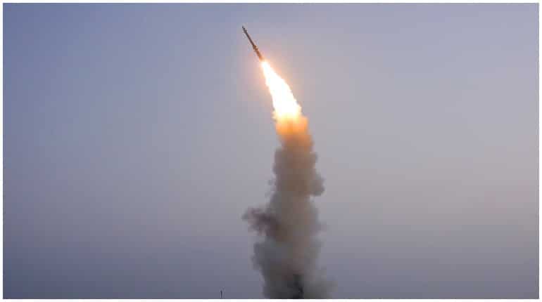North Korea carries out new test, fires anti-aircraft missile North Korea carries out new test, fires anti-aircraft missile