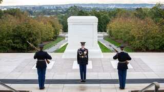 In a first, all-female guard change occurred at Tomb of the Unknown Soldier in US