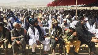 Nearly 1,000 Taliban militants rally in Kabul to show power and unity