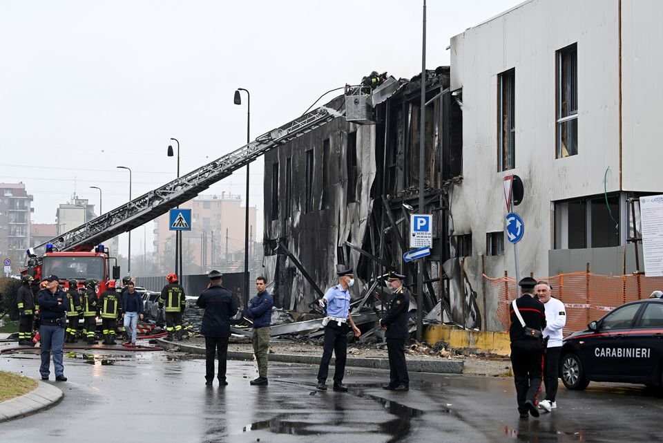 Plane crashes into building near Milan, eight people killed so far Plane crashes into building near Milan, eight people killed so far