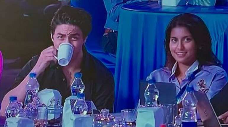 Throwback! When SRK's son Aryan Khan made heads turn on his debut at IPL player auction this year Throwback! When SRK's son Aryan Khan made heads turn on his debut at IPL player auction this year