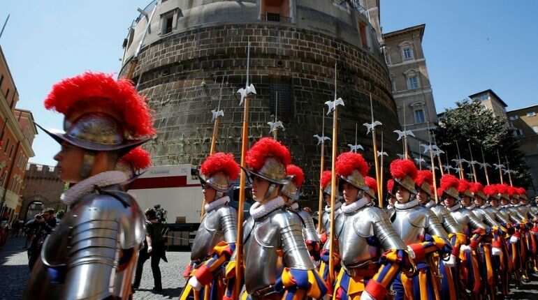 Three Vatican Swiss Guards resign over Covid vaccination mandate, says report