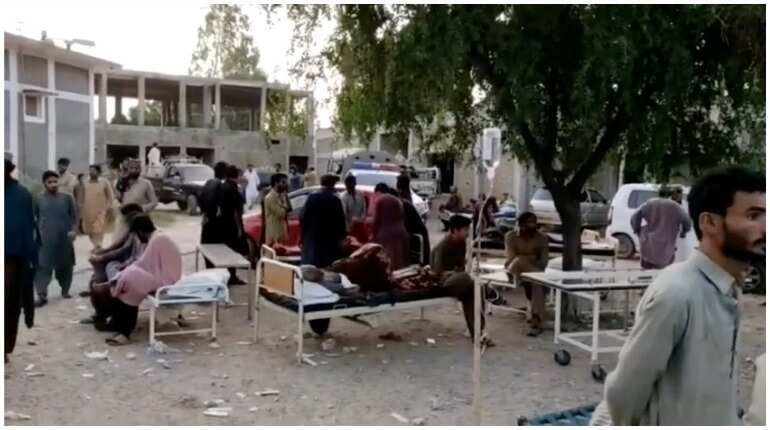 Earthquake in southern Pakistan kills 24, hundreds injured Earthquake in southern Pakistan kills 24, hundreds injured