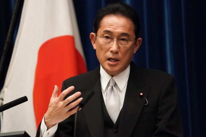 Japan's Kishida sends offering to controversial Tokyo shrine