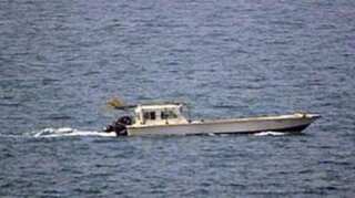 After being stranded at sea, two islanders survive for 29 days on rainwater, oranges