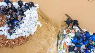 China floods: More than 1.76 million people affected by severe flooding
