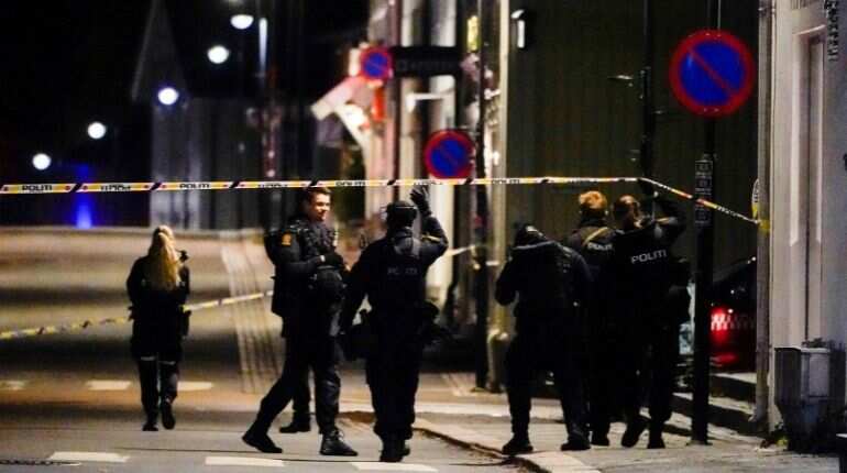 Norway: Police says several people killed in bow and arrow attack Norway: Police says several people killed in bow and arrow attack