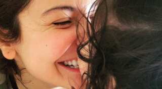 Anushka Sharma thanks paparazzi & fan clubs for not sharing Vamika's pictures