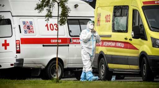 Russia tops 1,000 daily COVID-19 deaths for first time Russia tops 1,000 daily COVID-19 deaths for first time