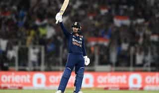 IPL 2022 mega auction: Mumbai Indians go all out to buy back Ishan Kishan for Rs 15.25 crore