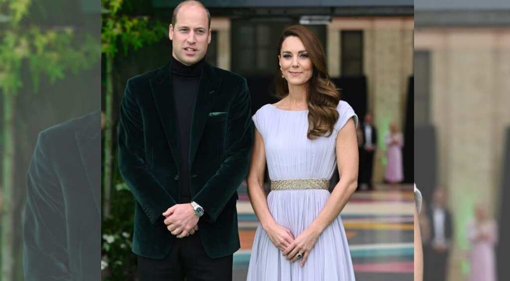 Prince William and Kate Middleton enjoy a day out during their Caribbean tour following protest