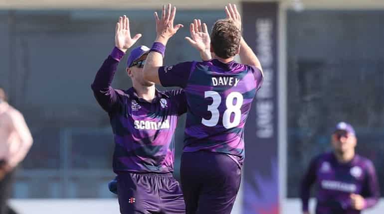T20 World Cup: Davey, Berrington shine as Scotland inch closer to Super 12 with 17 run-win over PNG T20 World Cup: Davey, Berrington shine as Scotland inch closer to Super 12 with 17 run-win over PNG