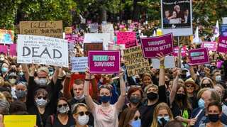 Australian government offering financial aid to victims to seperate from violent partners