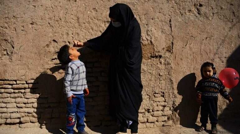 Taliban allow polio vaccine programme to restart in Afghanistan