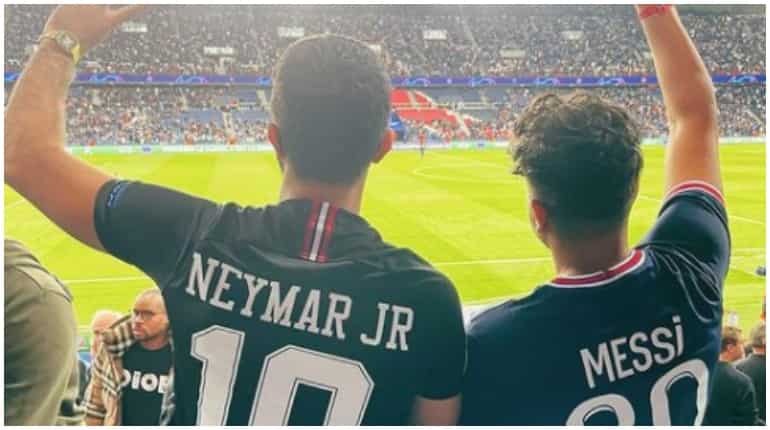 Kuldeep Yadav turns up in Paris to watch UEFA Champions League match between Lionel Messi's PSG & RB Leipzig Kuldeep Yadav turns up in Paris to watch UEFA Champions League match between Lionel Messi's PSG & RB Leipzig