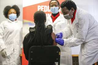 180,000 healthcare workers may have died due to COVID-19: WHO