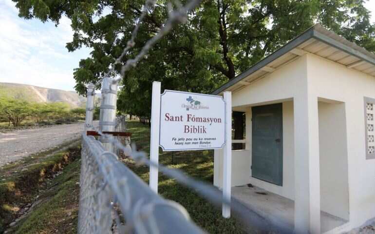 Haiti gang leader threatens to kill kidnapped American missionaries Haiti gang leader threatens to kill kidnapped American missionaries