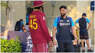 T20 WC: Mentor MS Dhoni turns throwdown specialist in Team India nets ahead of Pakistan face-off