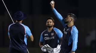 'Please, not this match': Pakistan fans urge MS Dhoni, KL Rahul to spare Babar & Co. ahead of India clash