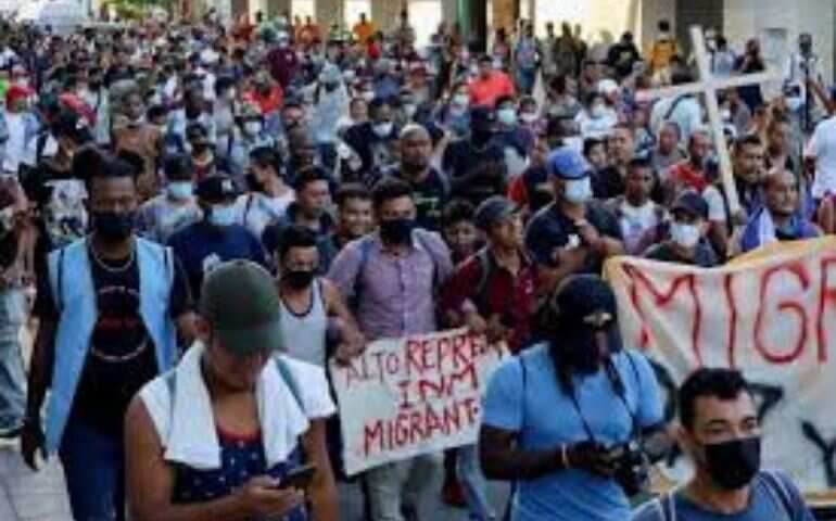 New migrant caravan in Mexico pushes past blockade to head north