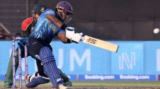 T20 World Cup: Charath Asalanka's unbeaten 80 helps Sri Lanka defeat Bangladesh by 5 wickets
