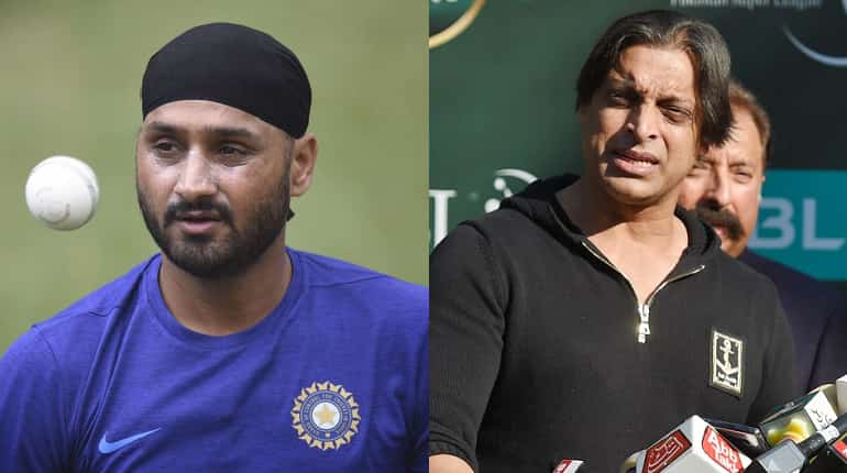 'Do you still want a walkover?': Shoaib Akhtar taunts Harbhajan Singh after Pakistan beat India in T20 WC 'Do you still want a walkover?': Shoaib Akhtar taunts Harbhajan Singh after Pakistan beat India in T20 WC